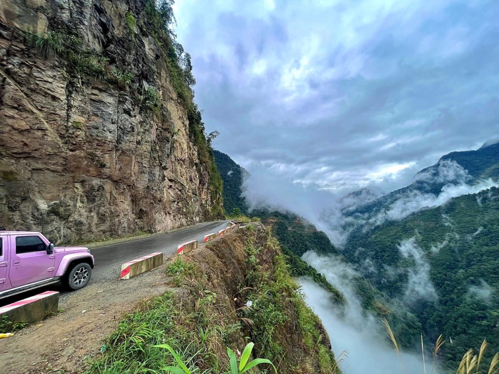 Ha Giang Loop Jeep tour