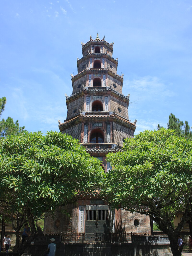 Hue Hoi An travel