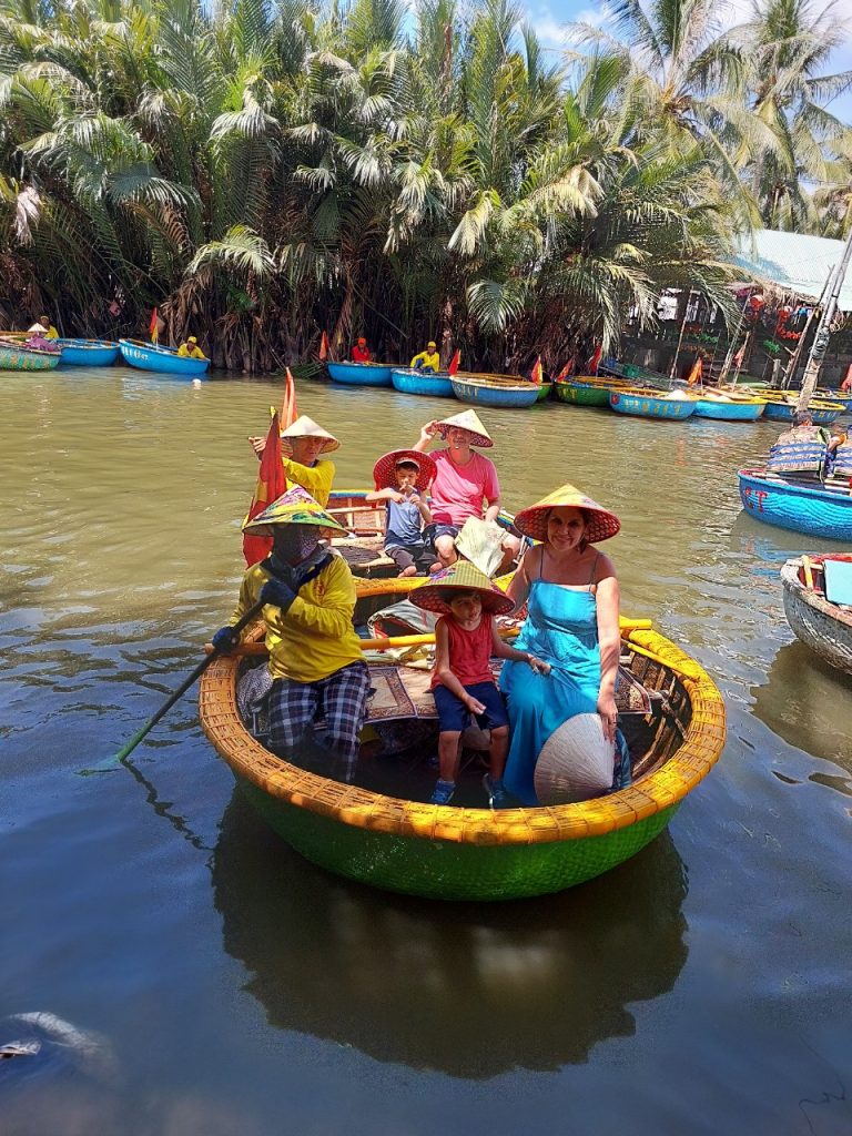 Hue Hoi An travel