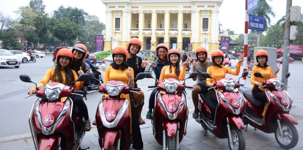 Motorbike-Tours-Led-By-Women