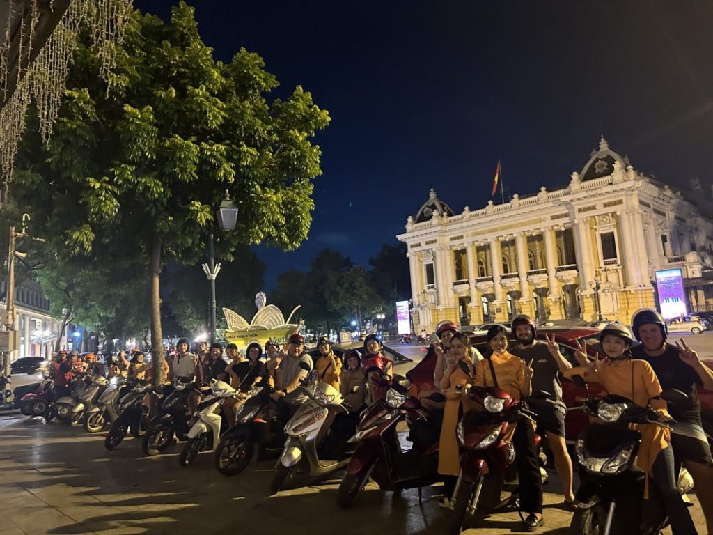 Motorbike-Tours-Led-By-Women