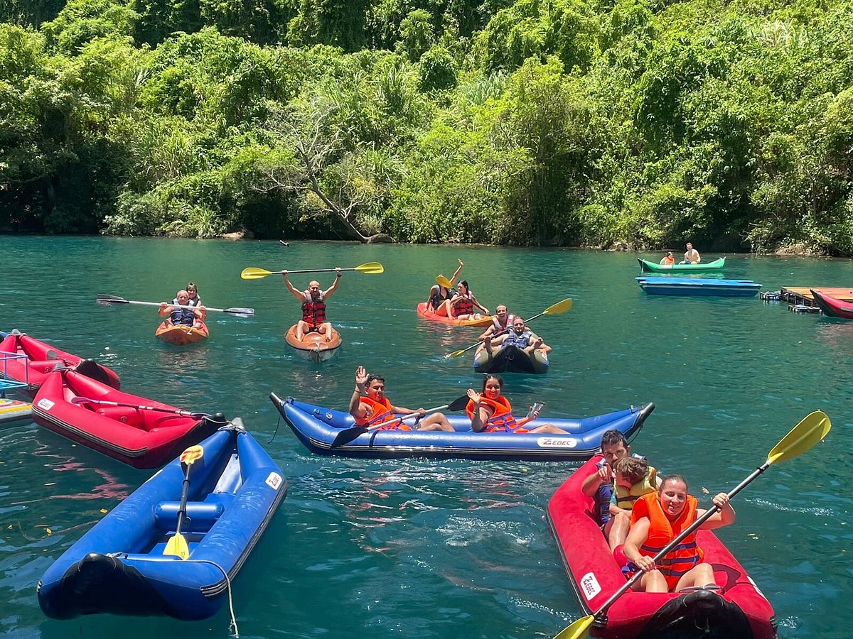 Kayaking Phong Nha