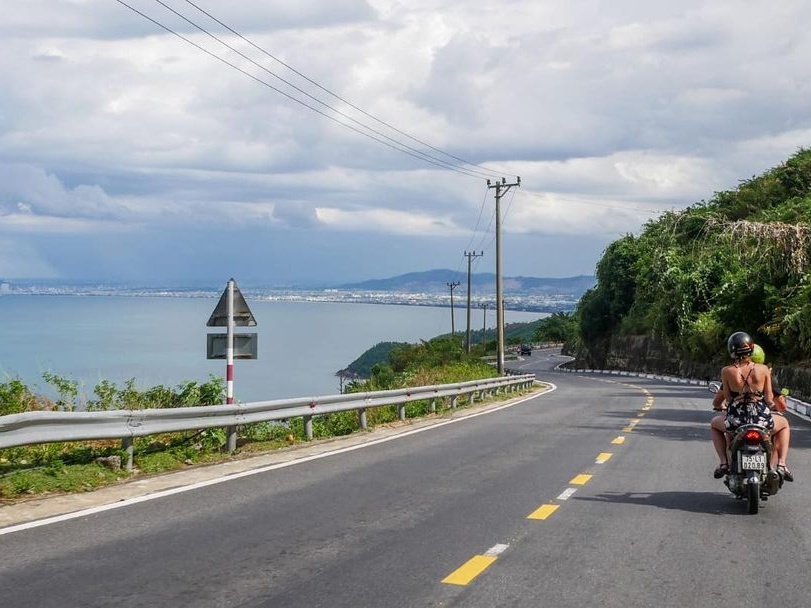 Hai Van Pass Hue to Hoi An